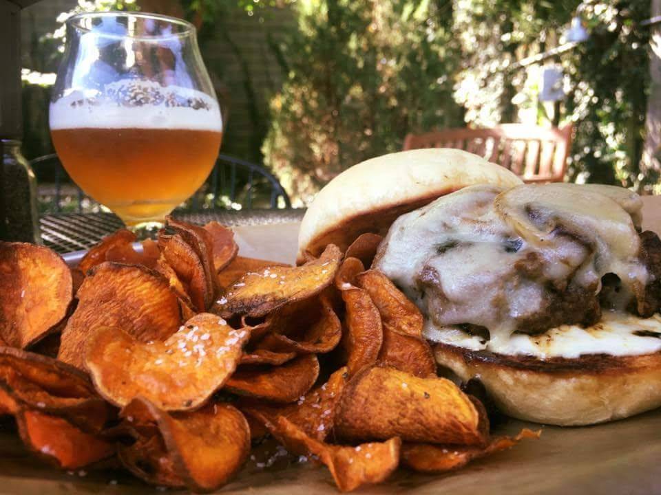 Lindley Park Filling Station | restaurant | 2201 Walker Ave, Greensboro, NC 27403, USA | 3362742144 OR +1 336-274-2144