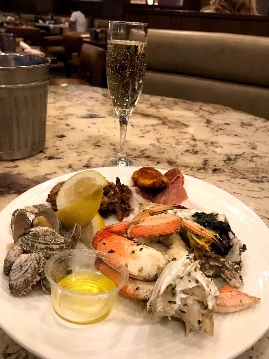 Toucan Charlies | restaurant | 3800 S Virginia St, Reno, NV 89502, USA | 7758254700 OR +1 775-825-4700