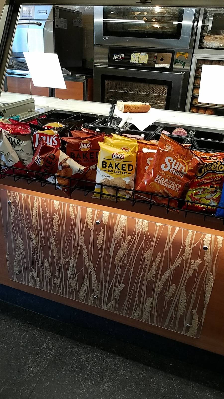 Subway Restaurants | restaurant | 32 W Gabilan St, Salinas, CA 93901, USA | 8319752875 OR +1 831-975-2875