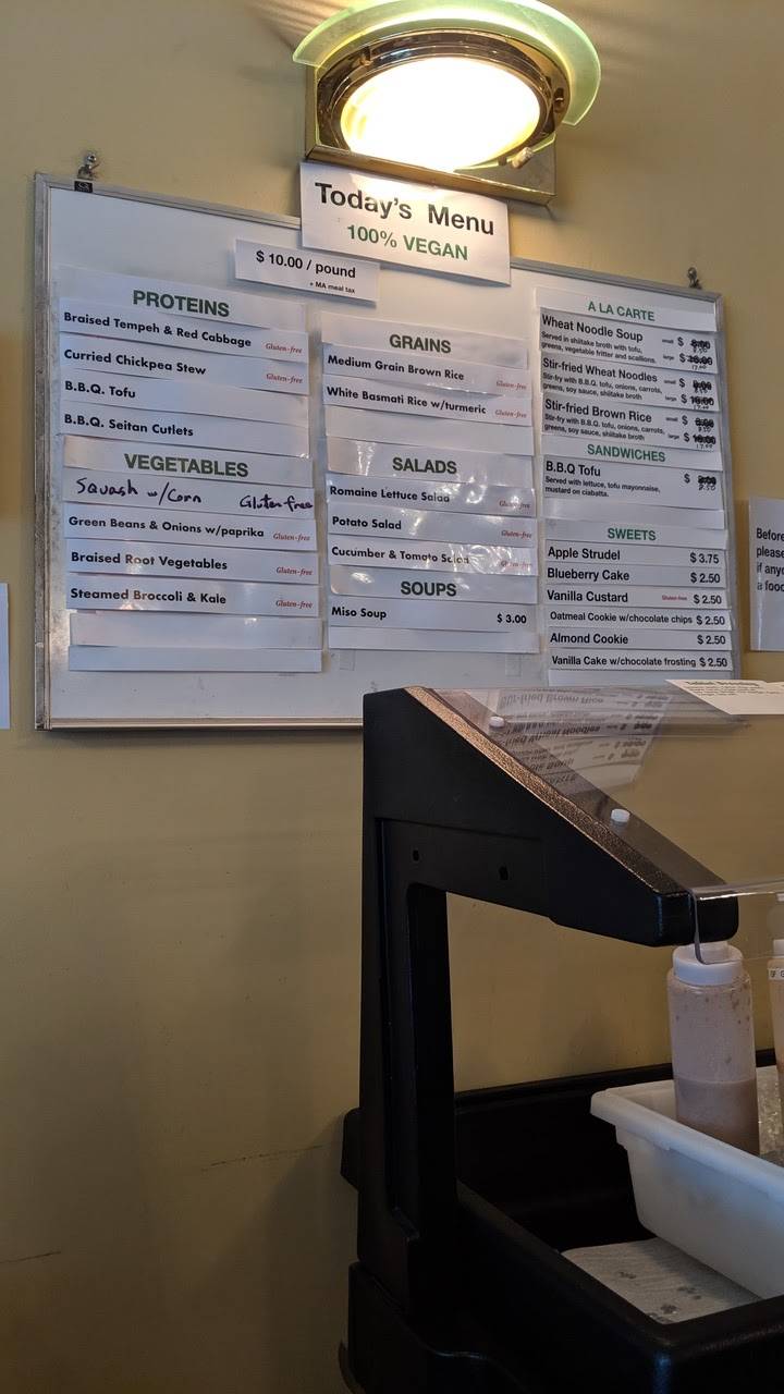 Angelos House of Pizza | restaurant | 579 Moody St, Waltham, MA 02453, USA | 7818931208 OR +1 781-893-1208