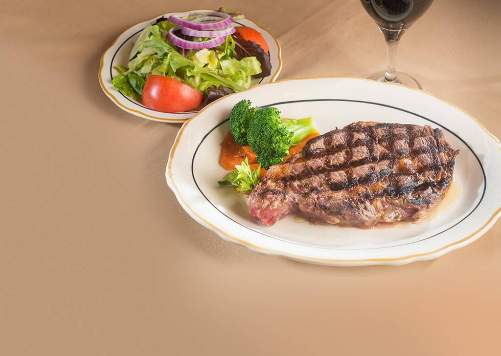 Fireside Chophouse Bar & Grill | restaurant | 1995 Richmond Rd, Williamsburg, VA 23185, USA | 7572293310 OR +1 757-229-3310