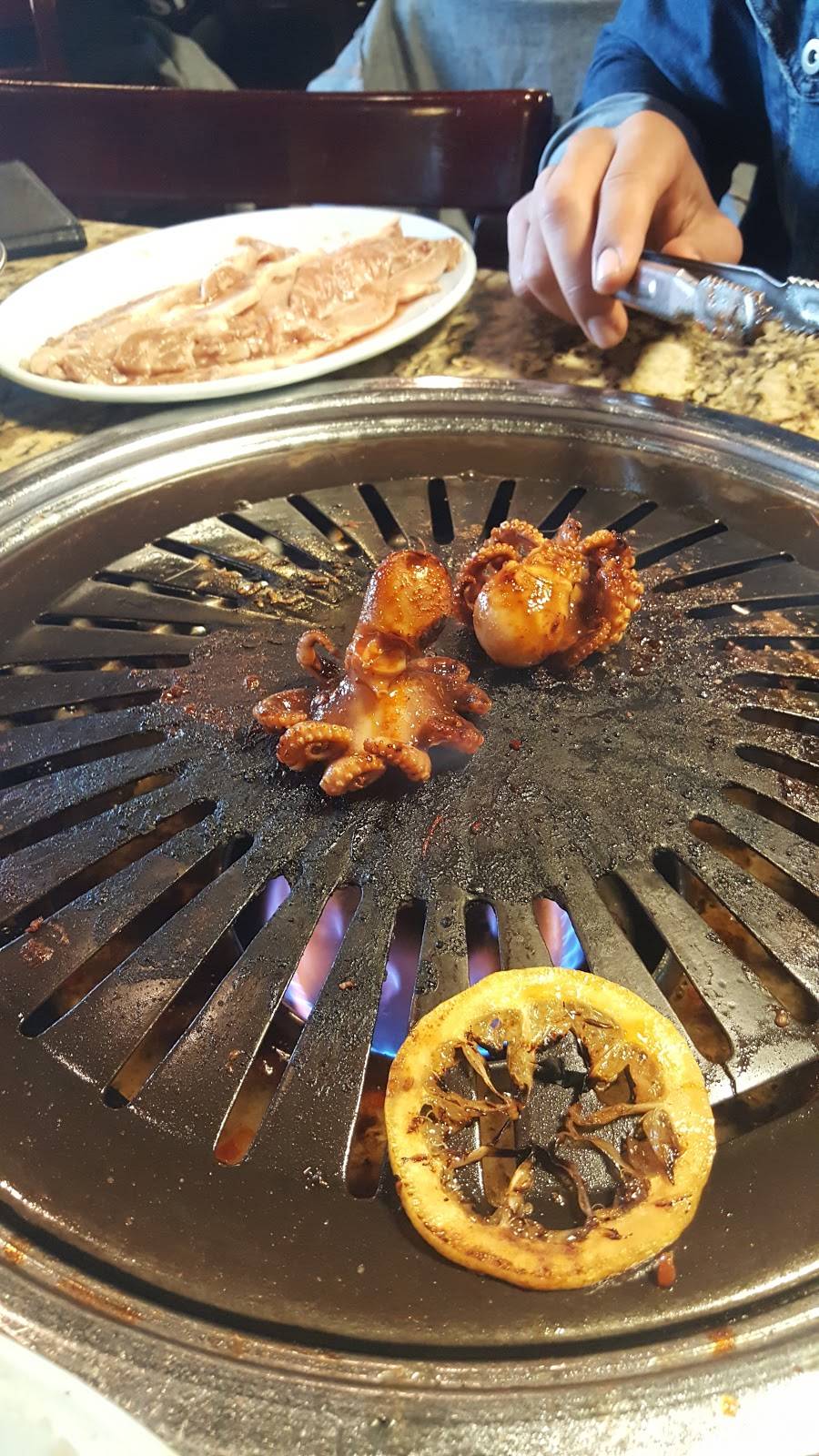 Castle B.B.Q. | restaurant | 473 N Western Ave, Los Angeles, CA 90004, USA | 3234673813 OR +1 323-467-3813