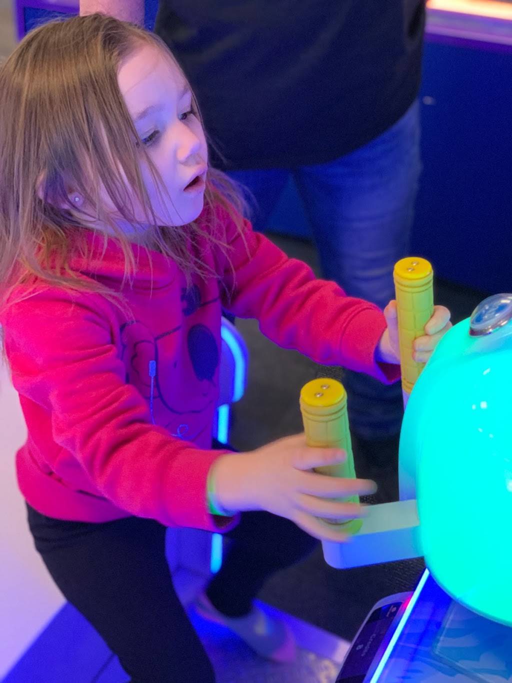 Fun Zone | restaurant | 2011 63rd St, Downers Grove, IL 60516, USA | 6304892333 OR +1 630-489-2333