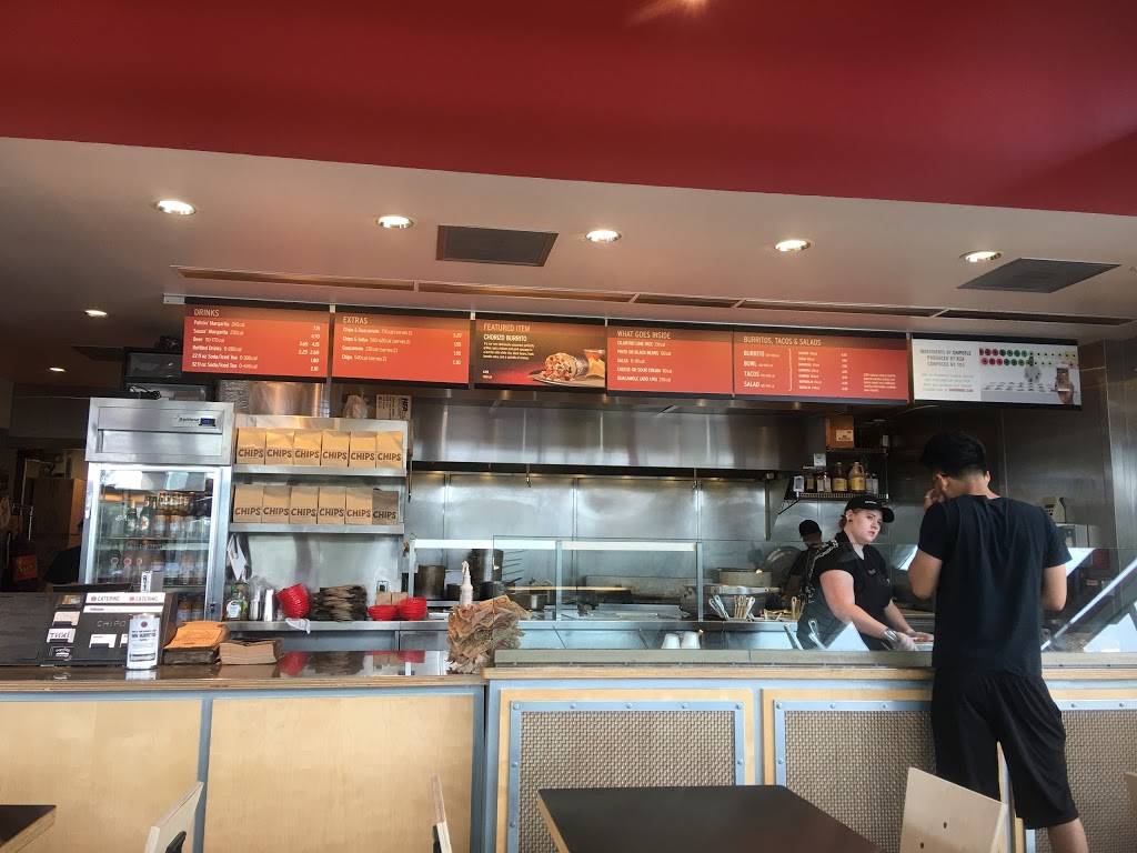 Chipotle Mexican Grill | restaurant | 940 S Waukegan Rd, Waukegan, IL 60085, USA | 8474065770 OR +1 847-406-5770