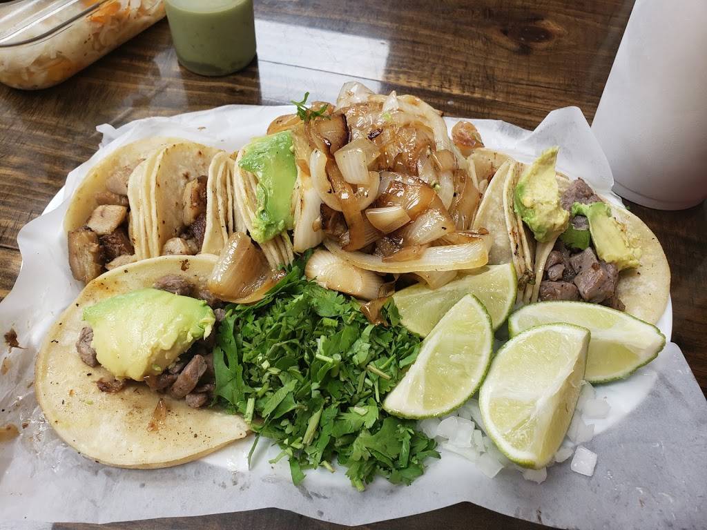 La Salsa Verde Taqueria | restaurant | 2728 Community Dr, Dallas, TX 75220, USA | 2143660999 OR +1 214-366-0999