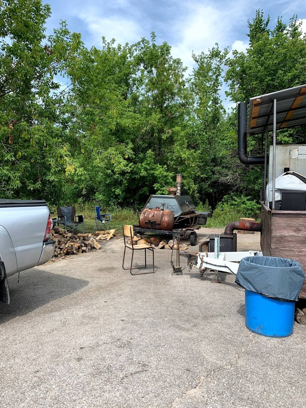 Chuckwagon BBQ foodtruck | restaurant | 2893 ON-28, Peterborough, ON K9J 6Y2, Canada | 7057604685 OR +1 705-760-4685