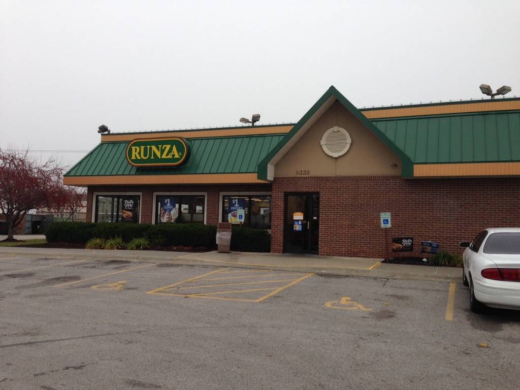 Runza Restaurant | restaurant | 8330 Northwoods Dr, Lincoln, NE 68505, USA | 4024886808 OR +1 402-488-6808