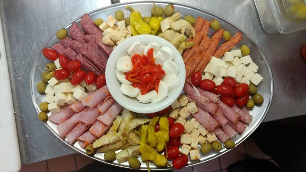 Victors Italian Cuisine | meal takeaway | 1639 Broadway, Saugus, MA 01906, USA | 7815585210 OR +1 781-558-5210