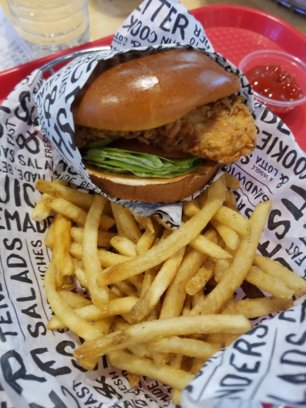 PDQ Restaurant | restaurant | 134 Gornto Lake Rd, Brandon, FL 33511, USA | 8138648519 OR +1 813-864-8519