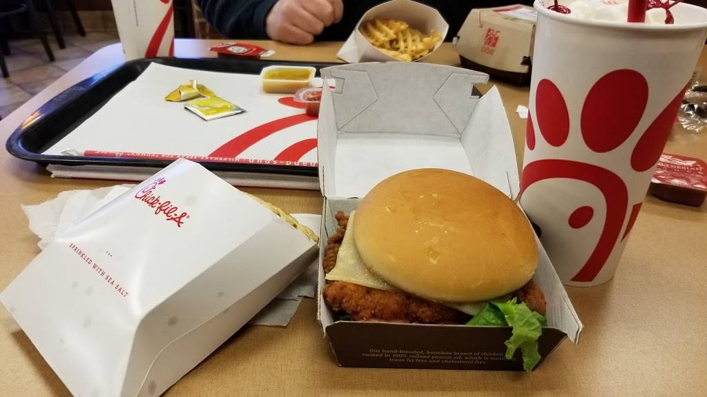 Chick-fil-A | restaurant | 286 Turnpike Rd, Westborough, MA 01581, USA | 5083668407 OR +1 508-366-8407