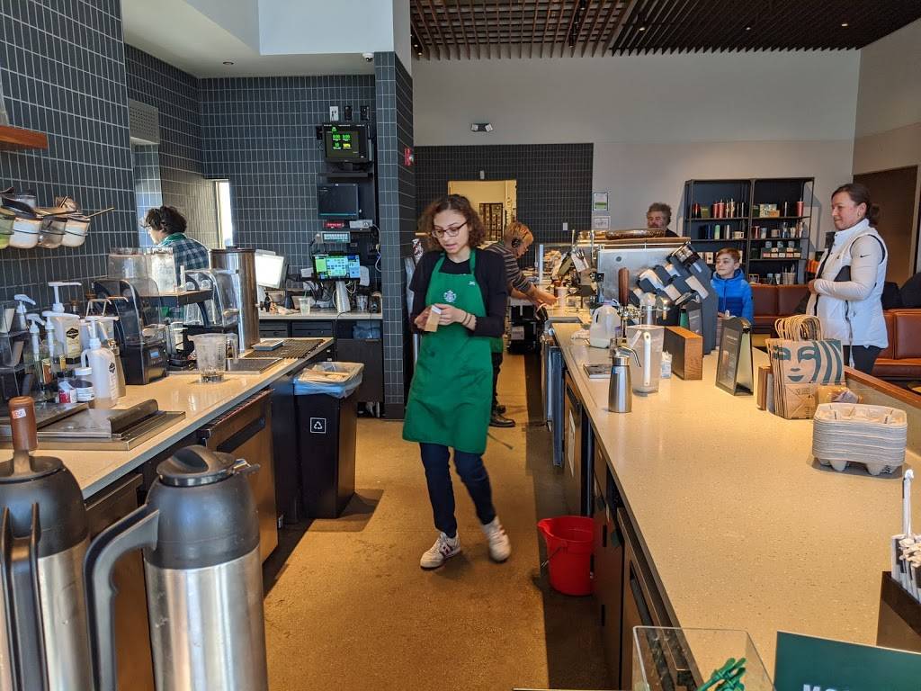 Starbucks | cafe | 160 NJ-17, Rochelle Park, NJ 07662, USA | 2018455550 OR +1 201-845-5550