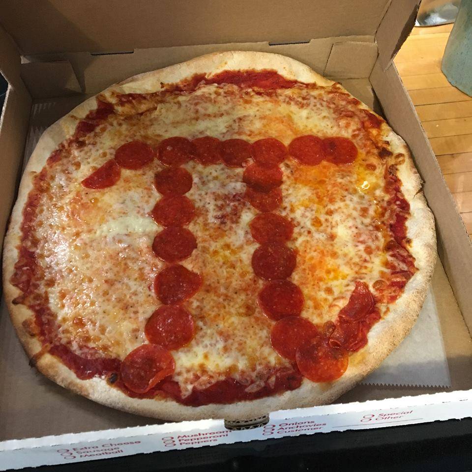 Milanese Pizza | restaurant | 519 Howard St, Riverton, NJ 08077, USA | 8567861414 OR +1 856-786-1414