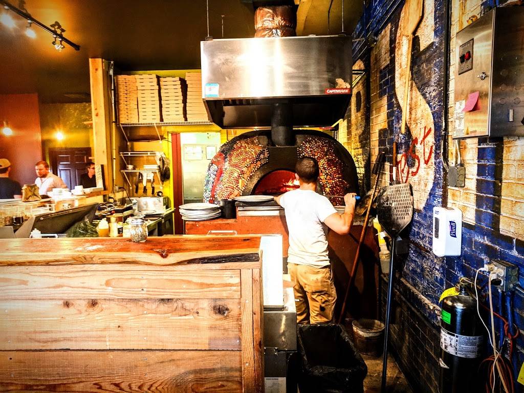 Fresh Wood Fired Pizza West | restaurant | 342 Depot St, Asheville, NC 28801, USA | 8285523917 OR +1 828-552-3917