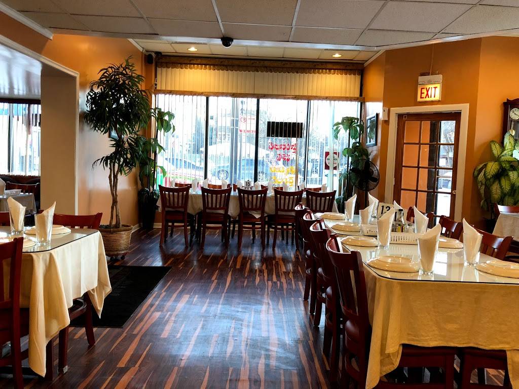 Hyderabad House Family Dining | restaurant | 2108, 2226 W Devon Ave, Chicago, IL 60659, USA | 7733385566 OR +1 773-338-5566