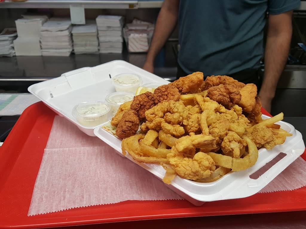 MIKES PLACE | restaurant | 237 Hamilton St, Saugus, MA 01906, USA | 7812338260 OR +1 781-233-8260