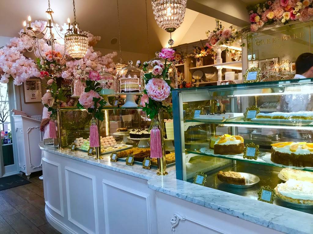 The Cake Bake Shop by Gwendolyn Rogers | cafe | 6515 Carrollton Ave, Indianapolis, IN 46220, USA | 3172572253 OR +1 317-257-2253