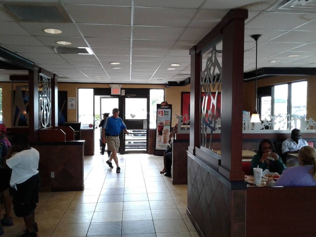 McDonalds | cafe | 4686 NW 183rd St, Carol City, FL 33055, USA | 3056212323 OR +1 305-621-2323