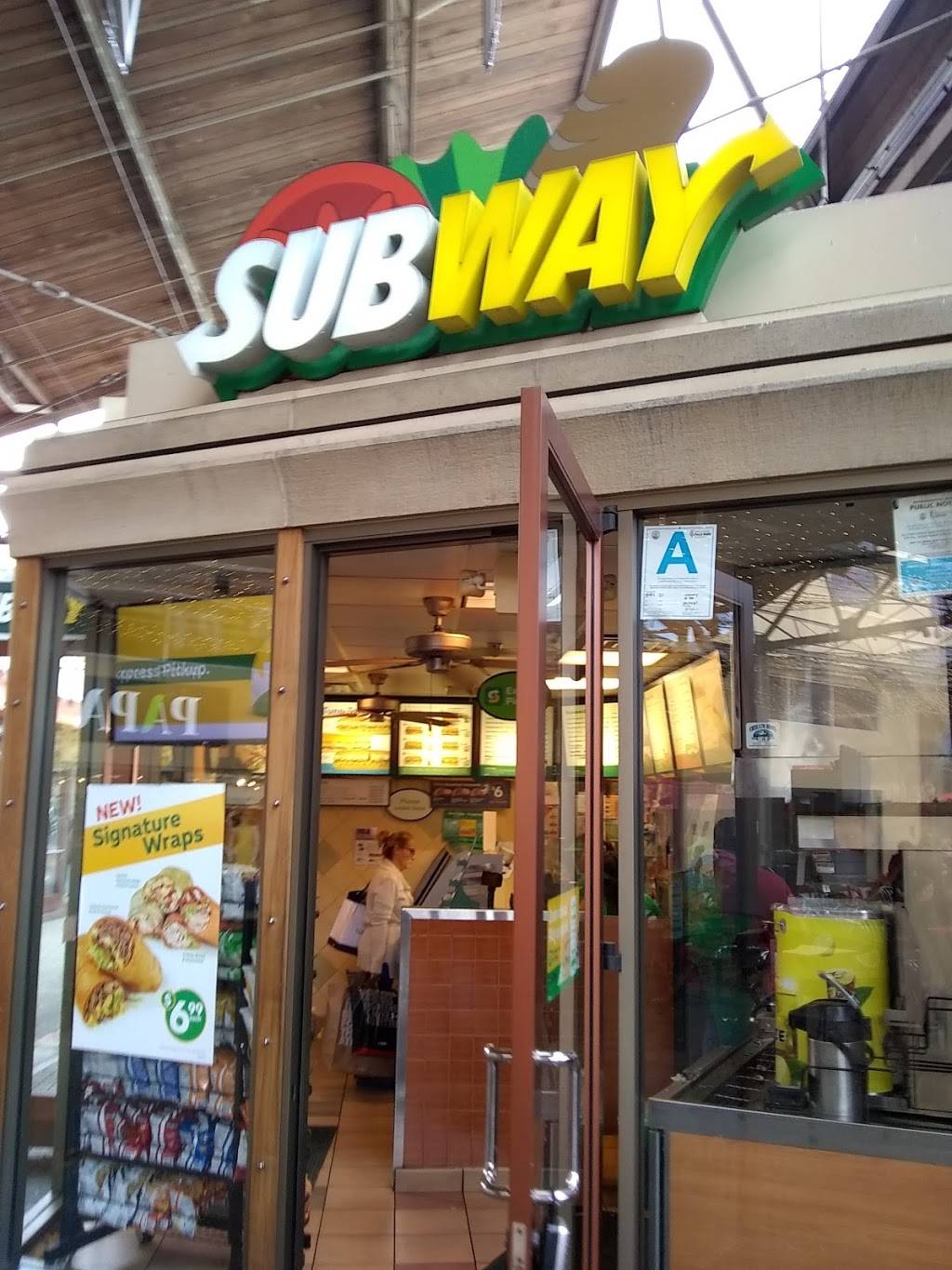 Subway Restaurants | restaurant | Citadel Outlets S C, 150 Citadel Dr A, Commerce, CA 90040, USA | 3238871856 OR +1 323-887-1856