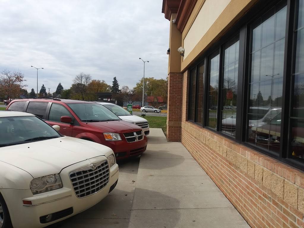 Nonis Grille | restaurant | 28560 Gratiot Ave, Roseville, MI 48066, USA | 5867778888 OR +1 586-777-8888