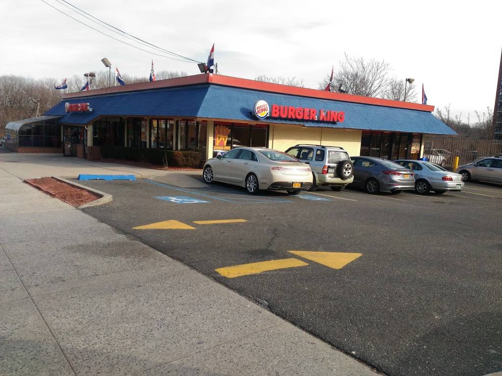 Burger King | restaurant | 222-10 Northern Blvd, Bayside, NY 11361, USA | 7182251695 OR +1 718-225-1695
