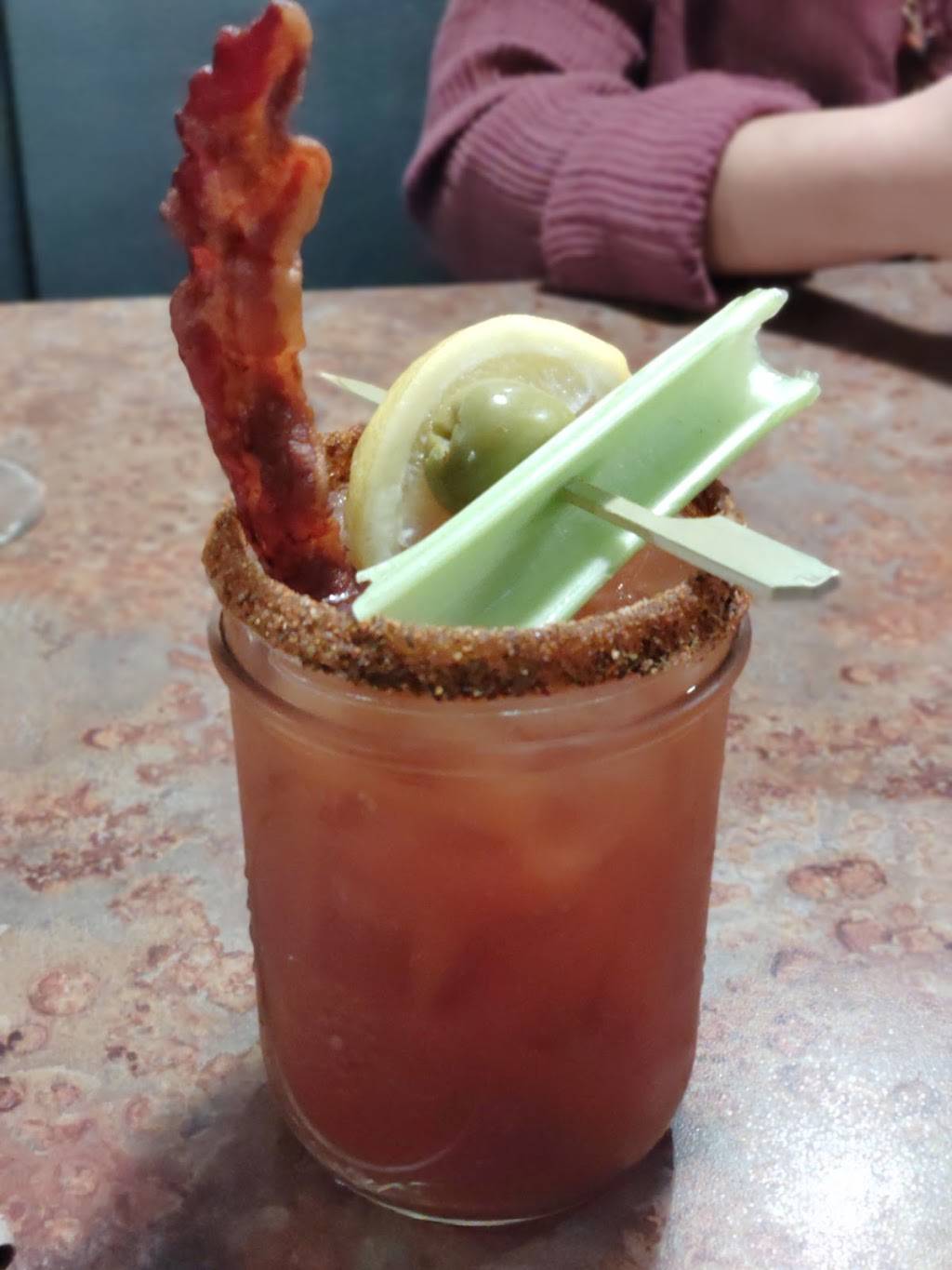 Huckleberrys Breakfast & Lunch | restaurant | 2580 Arena Blvd b100, Sacramento, CA 95834, USA | 9165502637 OR +1 916-550-2637