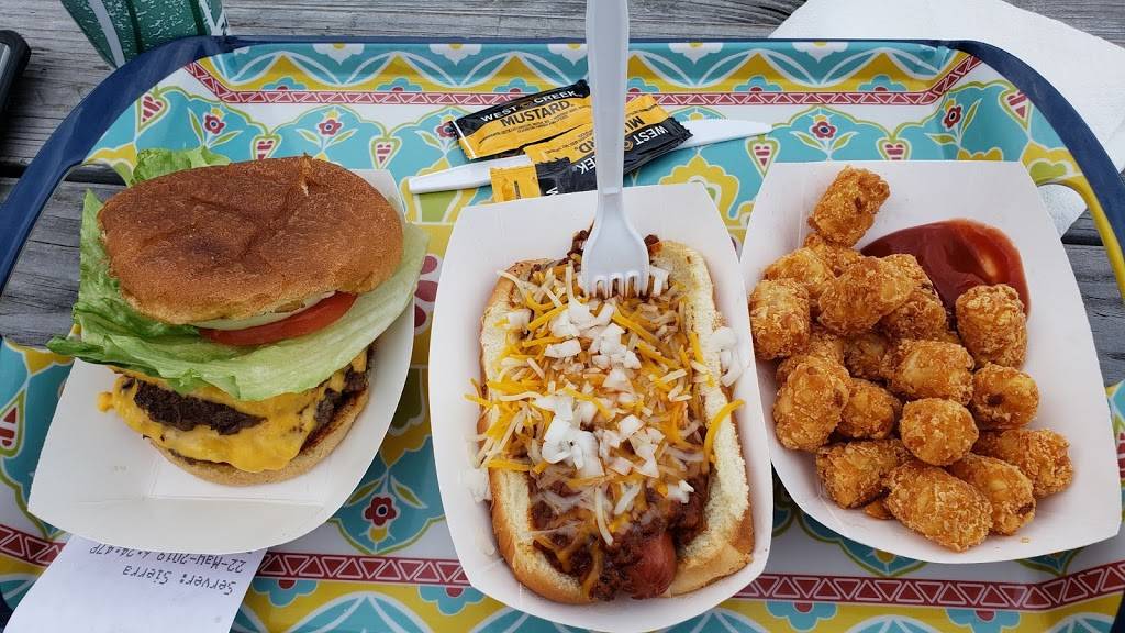 Bud & Cheryls Ice Cream Shoppe | restaurant | 3435 Alum Springs Rd, Danville, KY 40422, USA | 8594949866 OR +1 859-494-9866