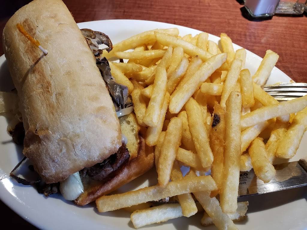 Michigan Diner | restaurant | 27 Victoria Ave, Essex, ON N8M 1M3, Canada | 5197767474 OR +1 519-776-7474