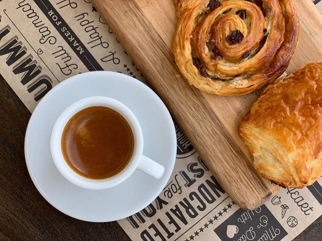 Chaplin Gourmet Market | bakery | 180 E Dania Beach Blvd #104, FL, Dania Beach, FL 33004, USA | 9549958106 OR +1 954-995-8106