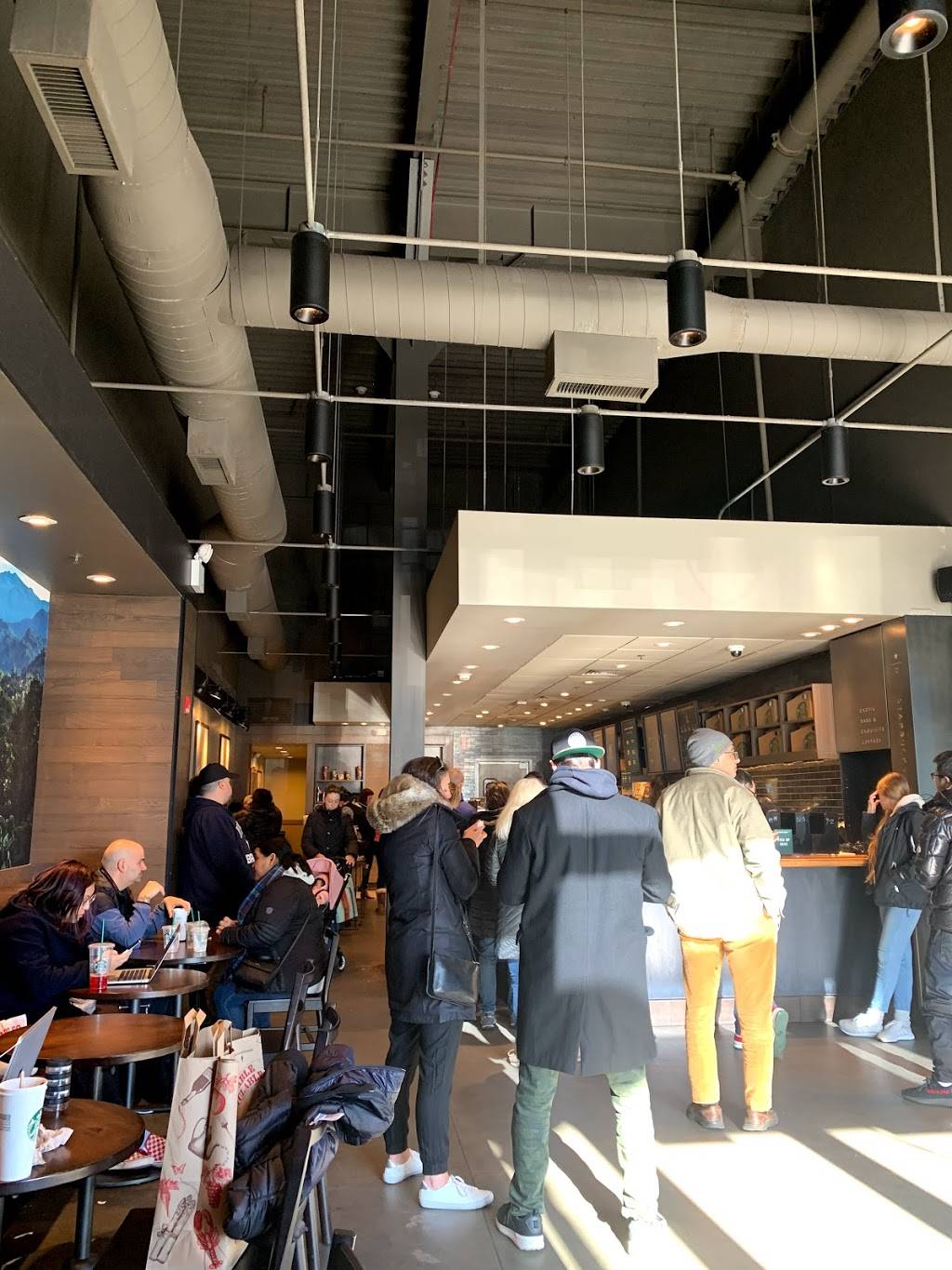 Starbucks | cafe | 914 Old Country Rd, Garden City, NY 11530, USA | 5162220714 OR +1 516-222-0714