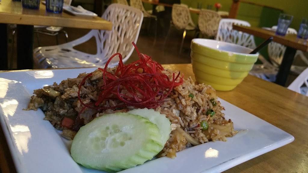 Bangkok Belly | restaurant | 6132 N Northwest Hwy, Chicago, IL 60631, USA | 7736573289 OR +1 773-657-3289