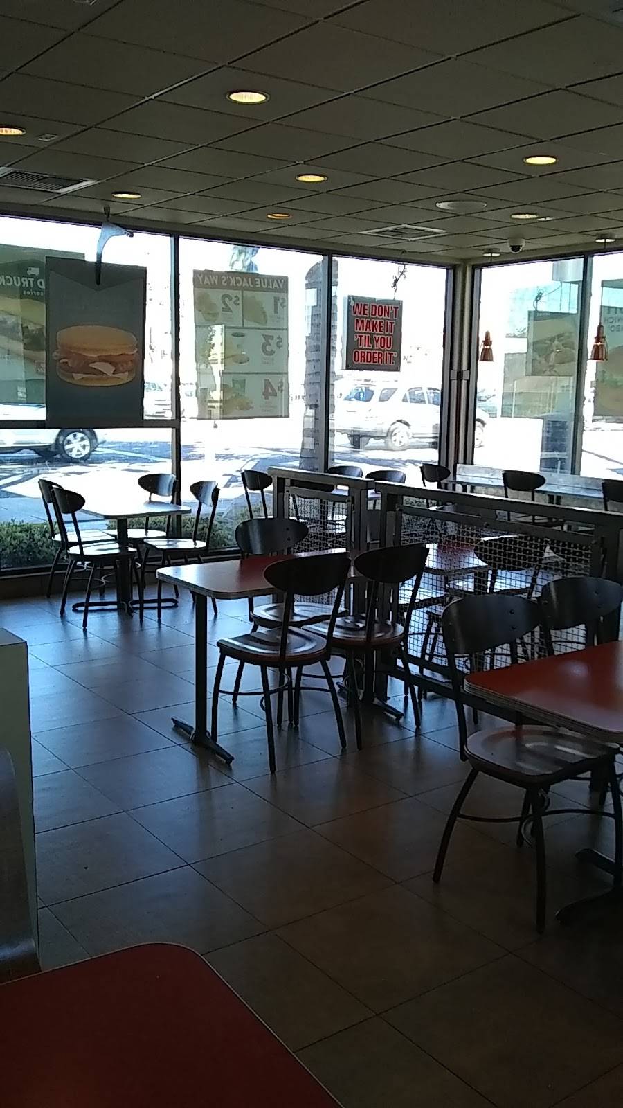 Jack in the Box | restaurant | 3504 Firestone Blvd, South Gate, CA 90280, USA | 3235648168 OR +1 323-564-8168