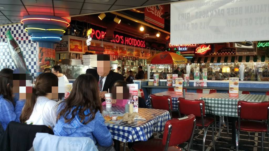 Portillos Hot Dogs | meal takeaway | 611 E Golf Rd, Schaumburg, IL 60173, USA | 8478849020 OR +1 847-884-9020