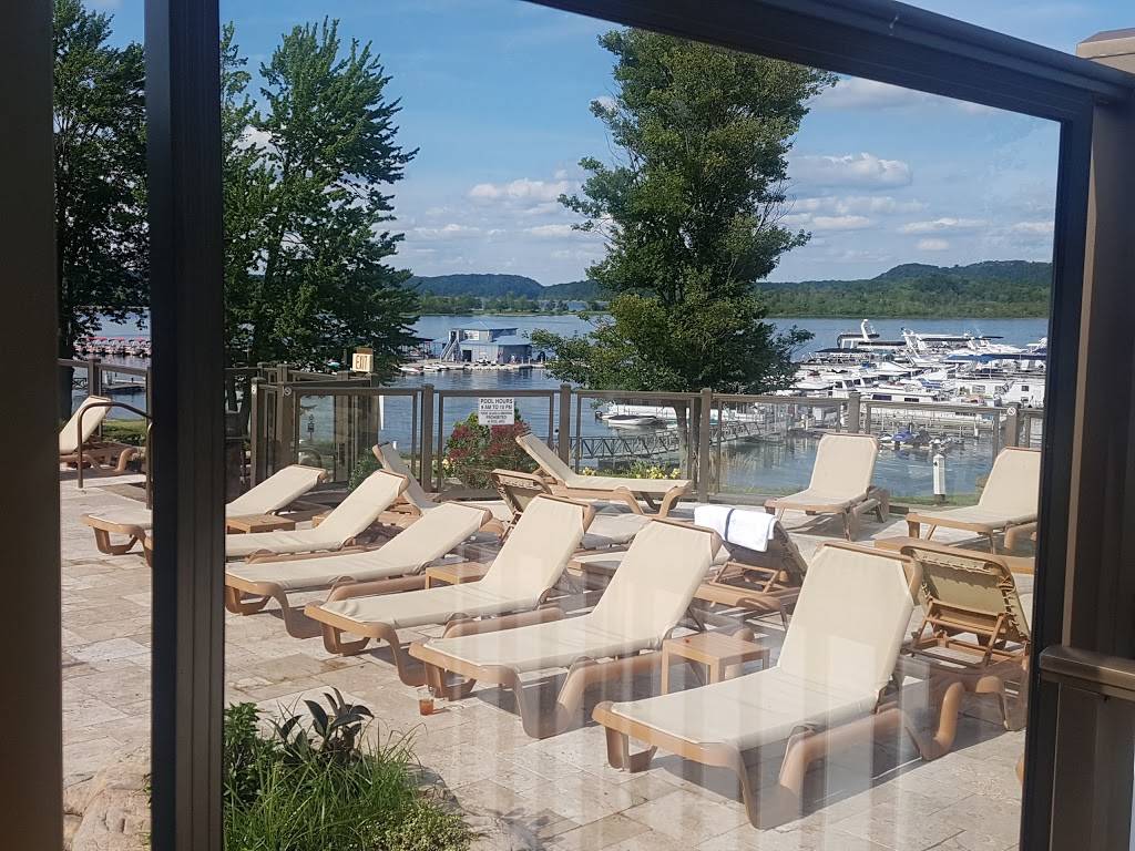 Tradewinds Waterfront Restaurant | restaurant | 9301 S Fairfax Rd, Bloomington, IN 47401, USA | 8128242628 OR +1 812-824-2628