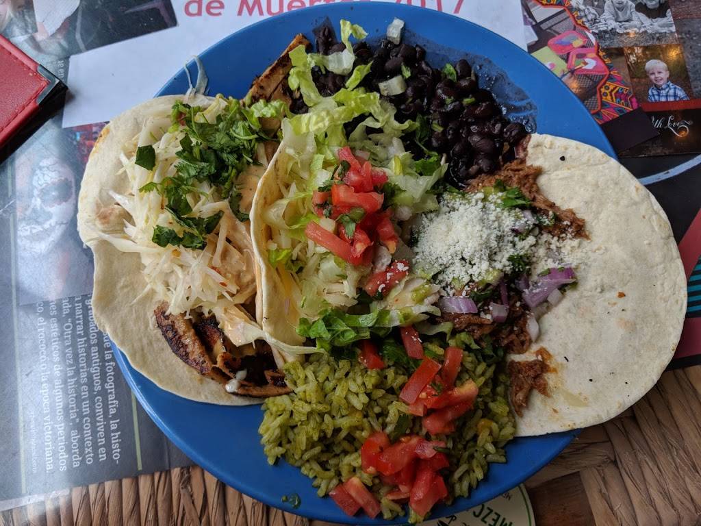 Mezcalitos Cantina | restaurant | 653 East Lake Dr, Decatur, GA 30030, USA | 4046870007 OR +1 404-687-0007