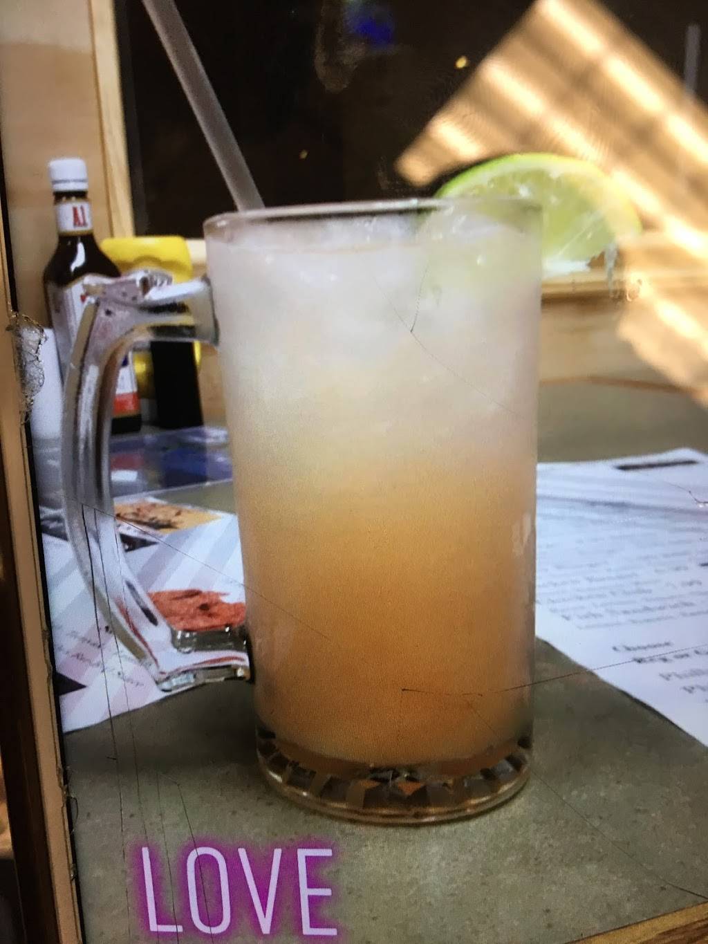 qus place | restaurant | 3467 Sheridan Rd, Zion, IL 60099, USA | 2247897484 OR +1 224-789-7484