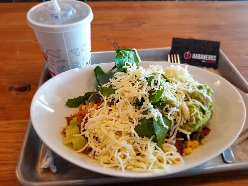 Habaneros Grill Mexicain | restaurant | 54 Boulevard Jacques-Cartier N, Sherbrooke, QC J1J 2Z8, Canada | 8199333133 OR +1 819-933-3133