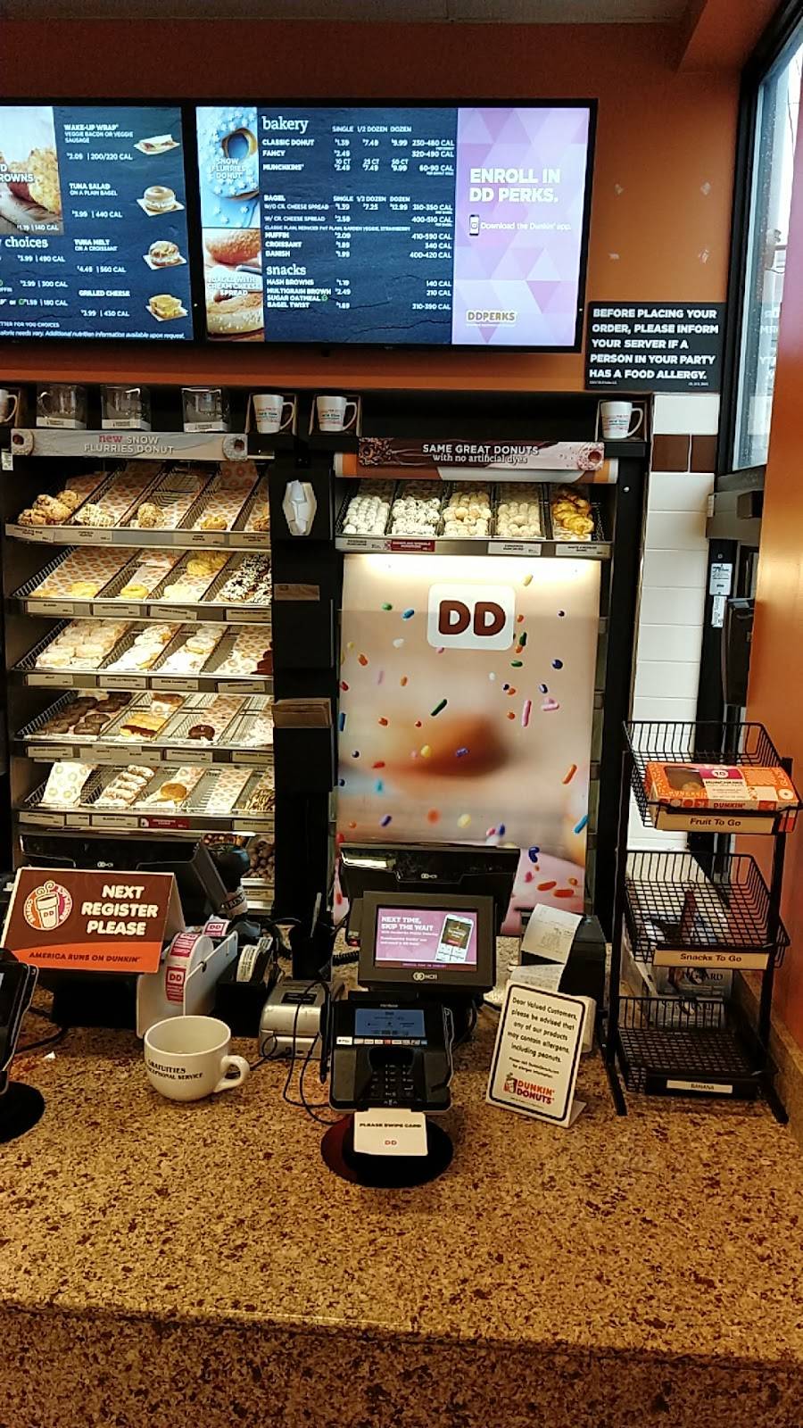 Dunkin Donuts | cafe | 1070 W Beech St, Long Beach, NY 11561, USA | 5164311393 OR +1 516-431-1393