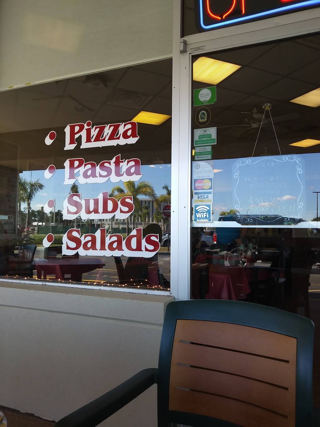 Peppis Pizzeria | restaurant | 4111 Tamiami Trail N, Naples, FL 34103, USA | 2396590280 OR +1 239-659-0280