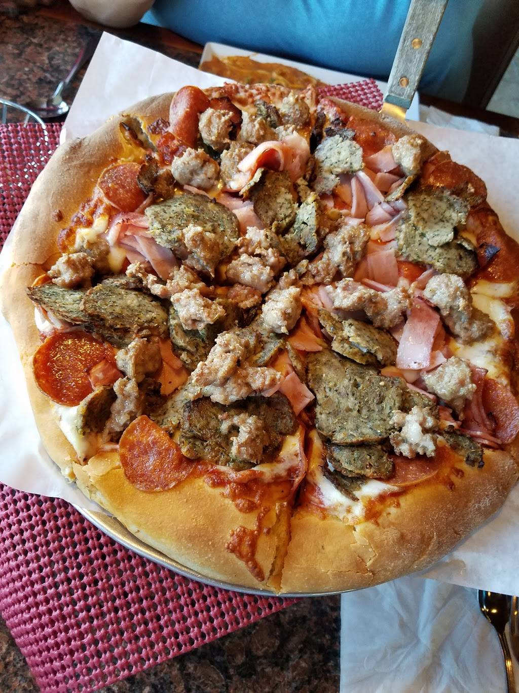 Vinnys Italian Restaurant | restaurant | 2101 E Lambert Rd, La Habra, CA 90631, USA | 5626943400 OR +1 562-694-3400