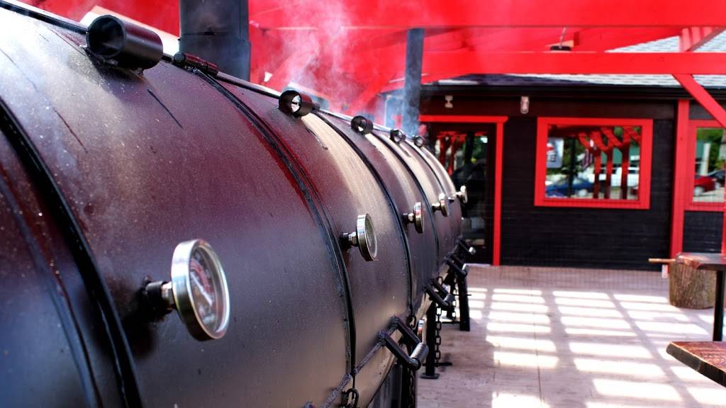 SHARKS BBQ | restaurant | Metro Detroit, 4845 Rochester Rd, Troy, MI 48085, USA | 2482506412 OR +1 248-250-6412