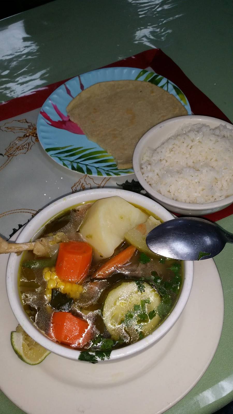 Pupuseria Salvadoreña | restaurant | 1824 Westchester Ave, Bronx, NY 10472, USA | 7184094013 OR +1 718-409-4013