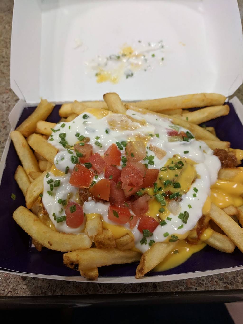 Taco Bell | meal takeaway | 2300 Yonge St, Toronto, ON M4P 1E4, Canada | 4164836544 OR +1 416-483-6544