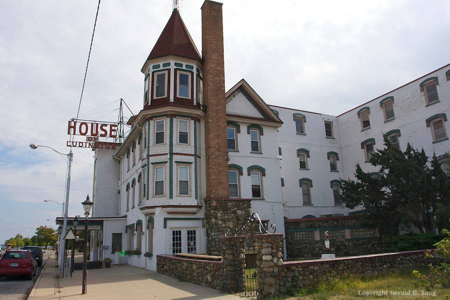 House of Ludington | restaurant | 223 Ludington St, Escanaba, MI 49829, USA | 9067866300 OR +1 906-786-6300