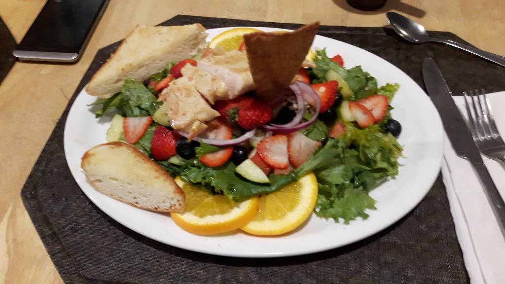 Vekys International Cuisine | restaurant | 245 Main St E, Listowel, ON N4W 2B8, Canada | 5192915455 OR +1 519-291-5455