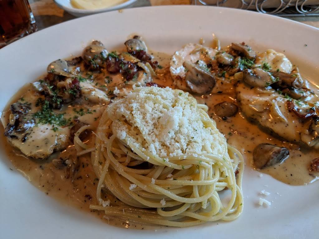 The Cheesecake Factory | restaurant | 10120 California St, Omaha, NE 68114, USA | 4023931166 OR +1 402-393-1166