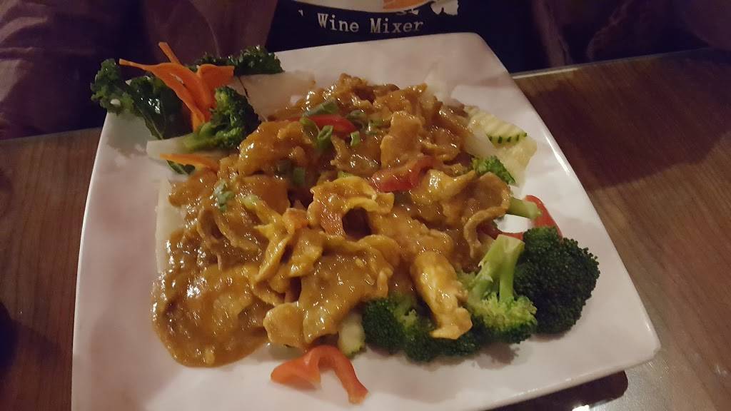 Tum Rub Thai Restaurant | restaurant | 32716 US Hwy 19 N US Highway 19 N, Palm Harbor, FL 34684, USA | 7277813515 OR +1 727-781-3515