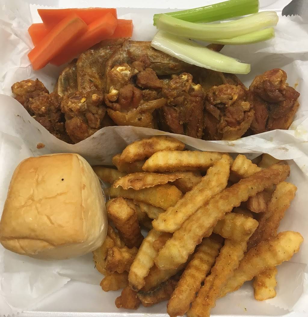 Habees Wing & Deli | restaurant | 3670 Summer Ave, Memphis, TN 38122, USA | 9014522300 OR +1 901-452-2300