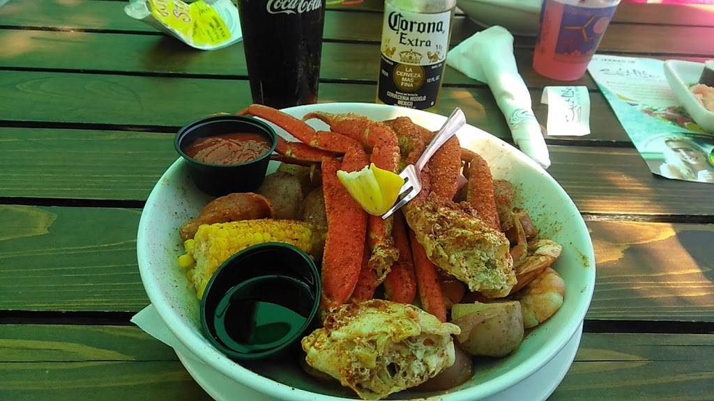 Salt Life Food Shack | restaurant | 1018 3rd St N, Jacksonville Beach, FL 32250, USA | 9043724456 OR +1 904-372-4456
