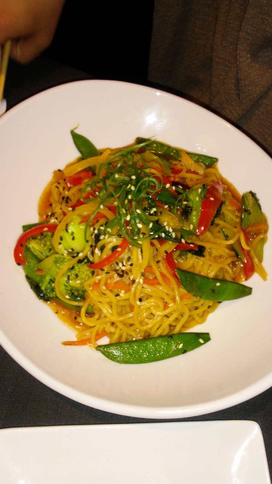 BaiKu Sushi Lounge | restaurant | 3407 Olive St, St. Louis, MO 63103, USA | 3148962500 OR +1 314-896-2500