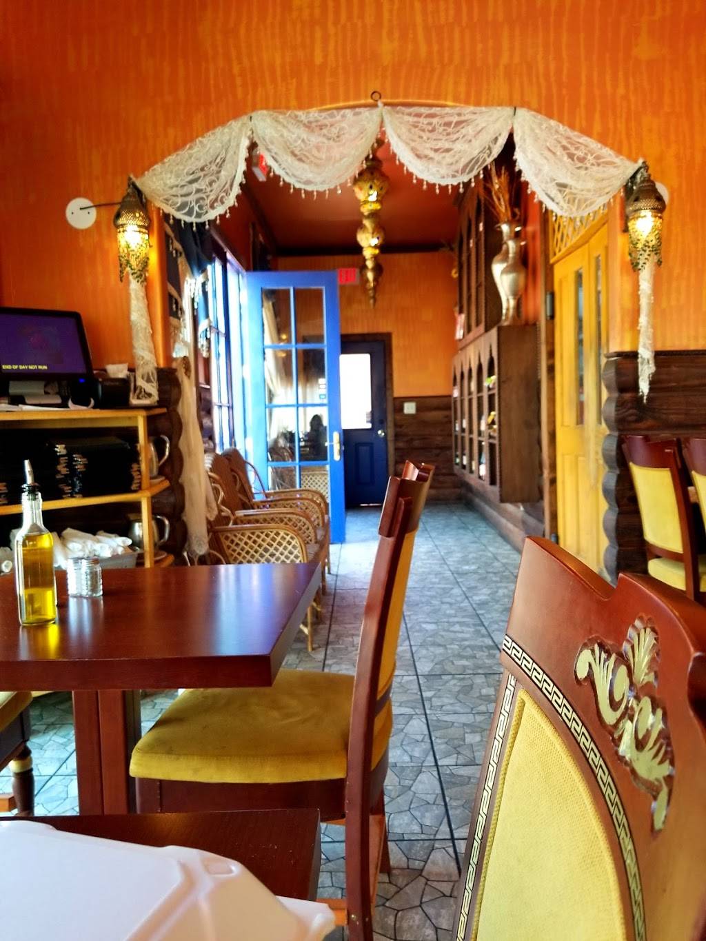 Casablanca | restaurant | 1707 Madison Ave, Memphis, TN 38104, USA | 9014216949 OR +1 901-421-6949